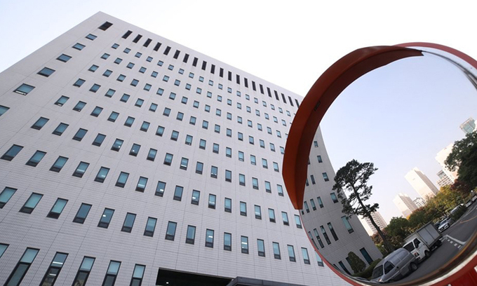 檢, ‘미공개정보 이용 혐의’ 로펌 광장 압색