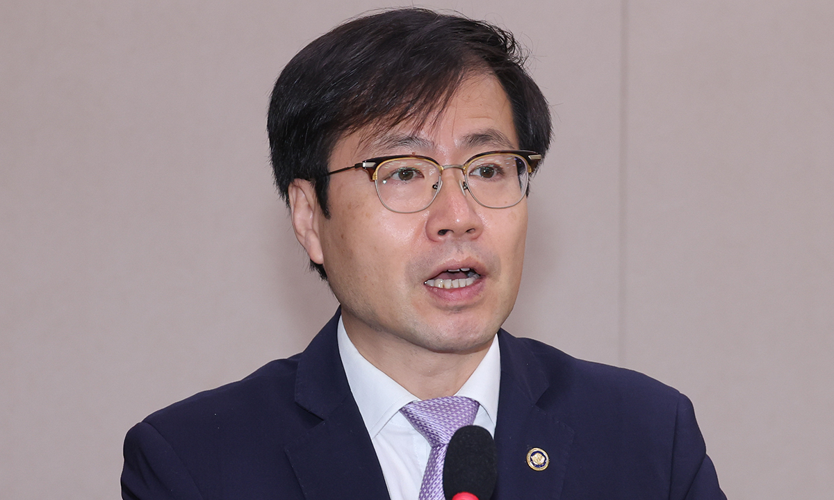 트럼프 압박 속 미국 가는 통상본부장…“우호 관계 강조”