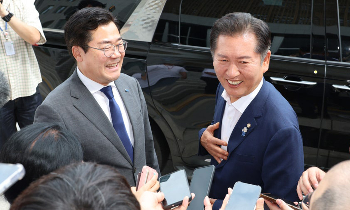 인파이터 정청래 vs 아웃복서 박찬대