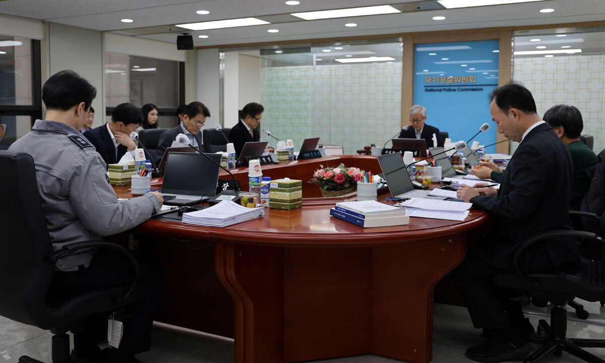 12·3 계엄 뒤 첫 회의 ‘계엄 안건’ 없었다