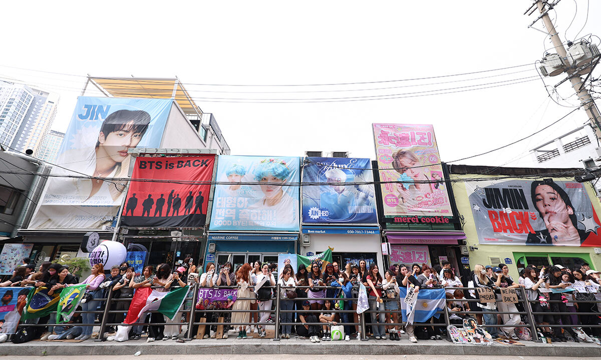“BTS 태동한 곳”… 글로벌 아미들 ‘용산’ 성지 순례