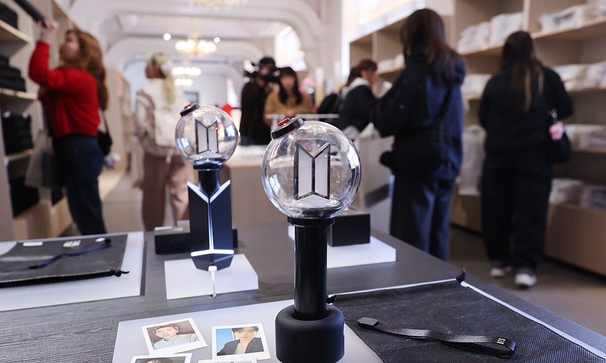 “성수동 팝업·힙지로 맛집 즐겨요”…외국인 관광지도 바꾼 K콘텐츠