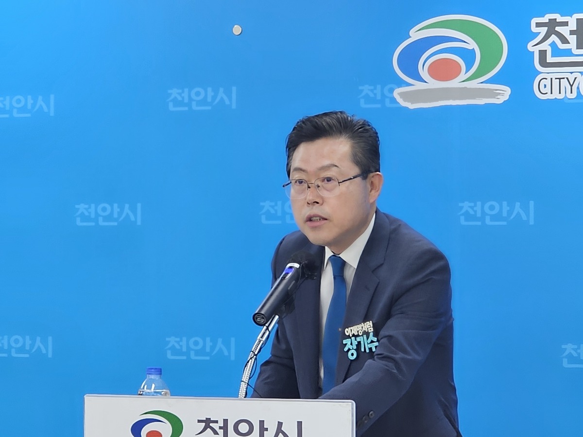 장기수 “공무원은 혁신 대상 아닌 파트너”… AI행정·주4.5일제 꺼냈다 [6·3의 선택]