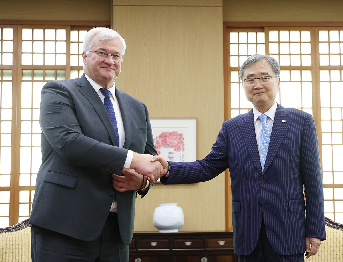 韓·우크라 “북한군 포로 한국행 의사 존중”