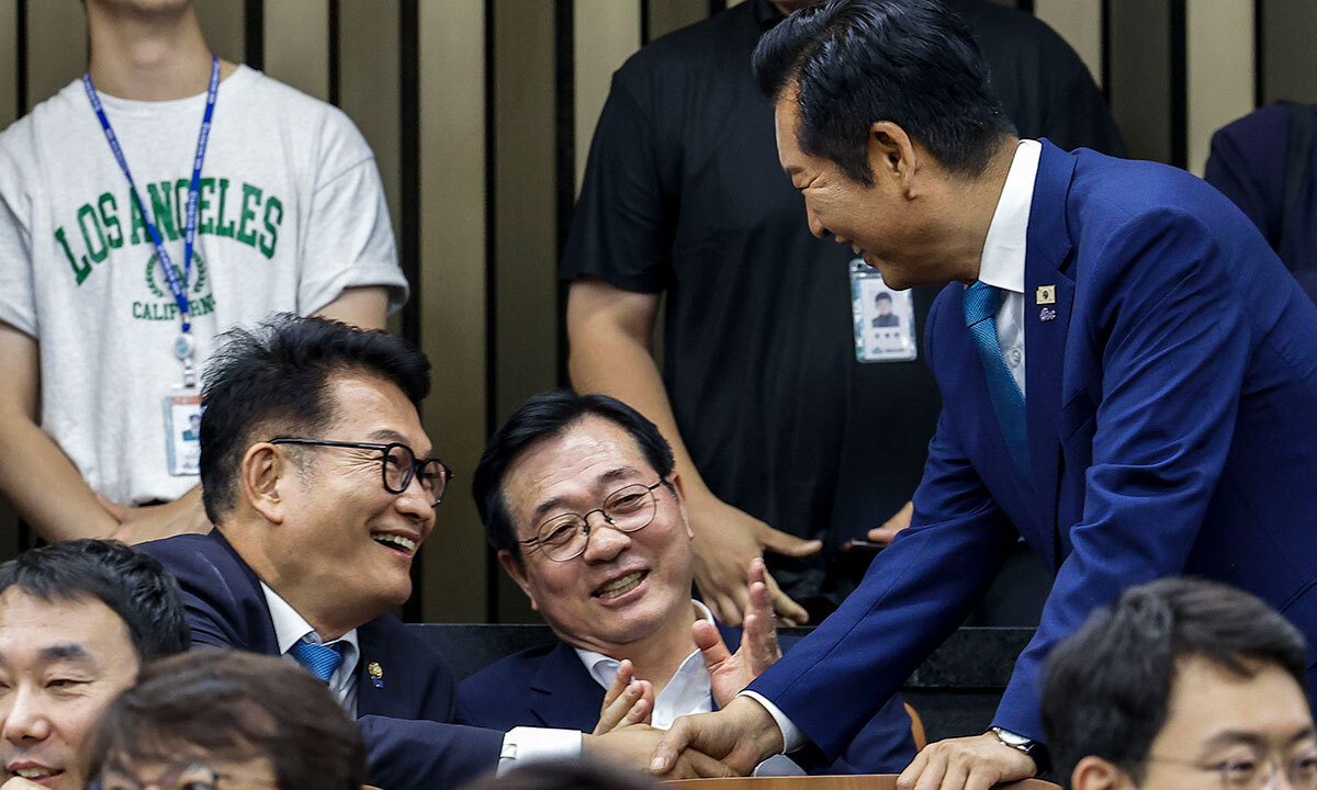 宋 ‘盧 장례식’ 사과에도… 鄭측 “편파적 파묘”