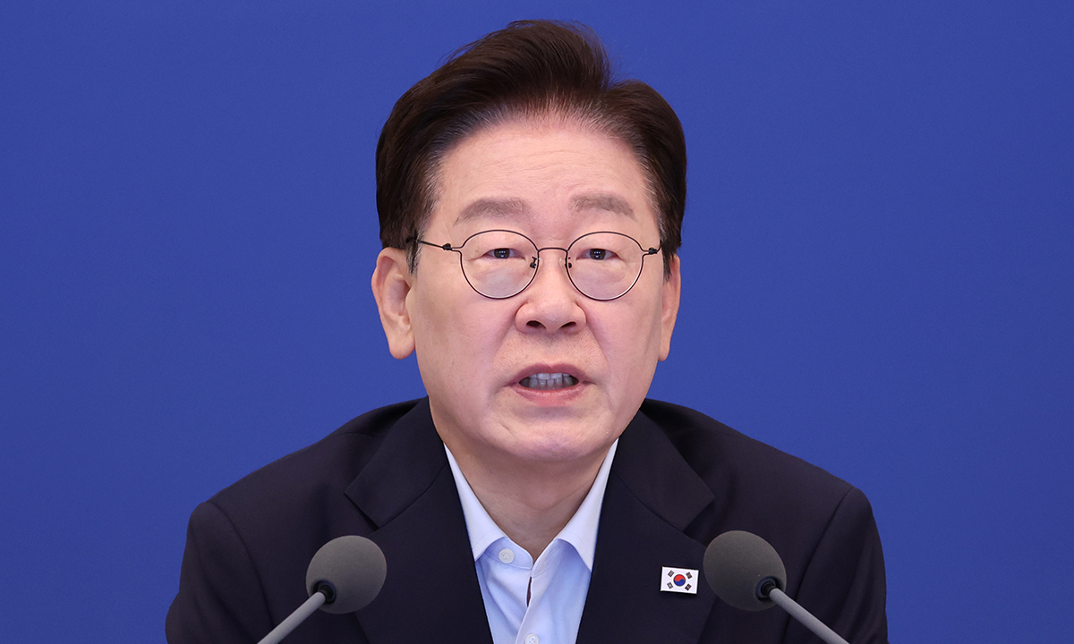 李 “재정관리에 매몰될 때 아냐” 생산적 예산 강조 [2027년 800조+α 슈퍼예산]