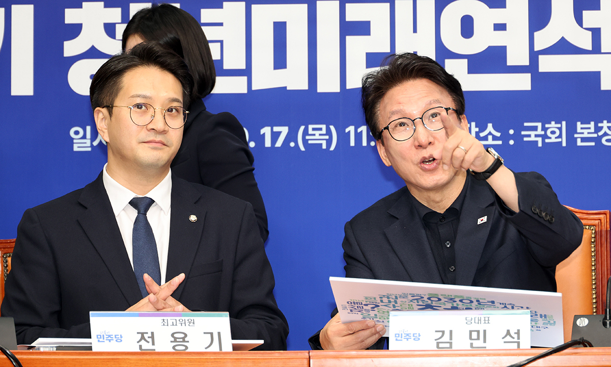 여권 내부총질 자제론에… 조국 “지도부 입단속부터”