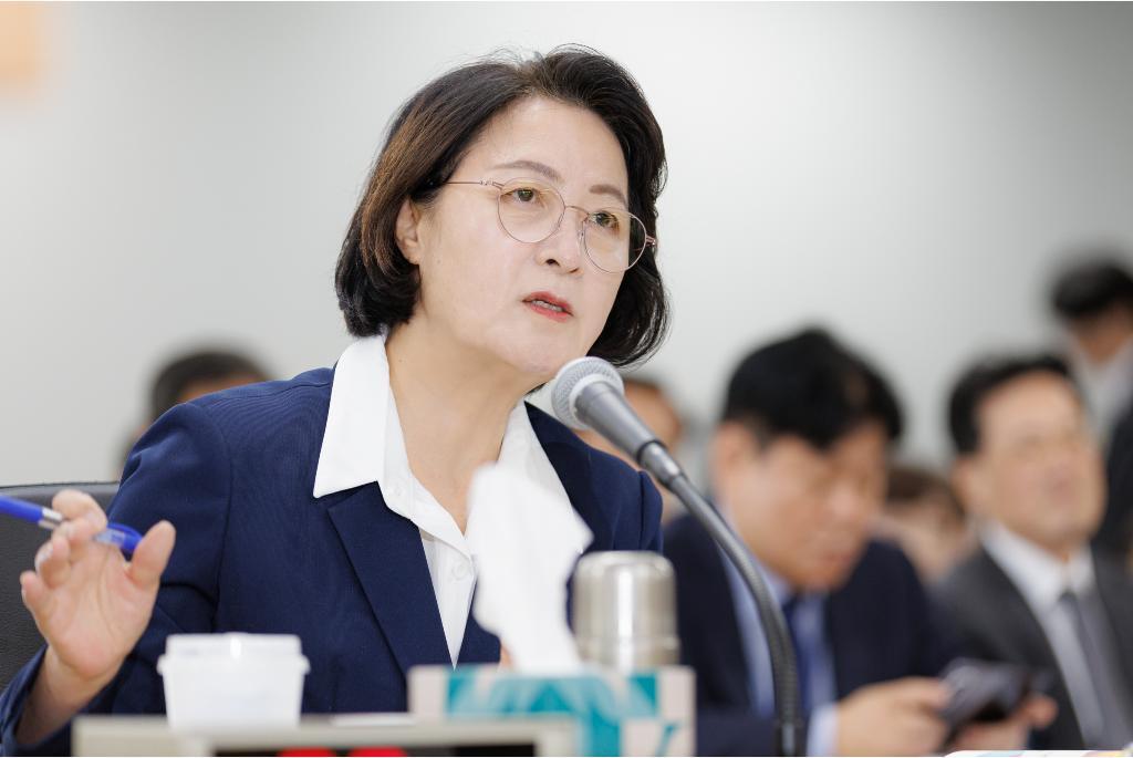 소방노조 만난 추미애 “진심으로 사과”…징계 기로 [오상도의 경기유랑]